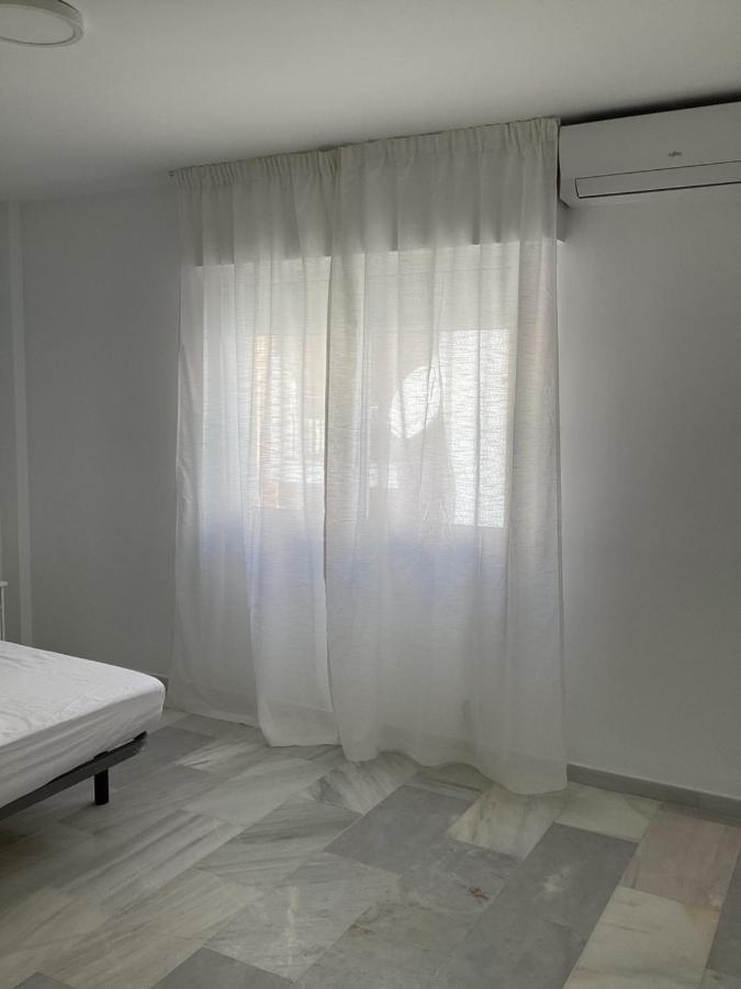 Fuengirola Puerto 2 Room & Parking Екстер'єр фото