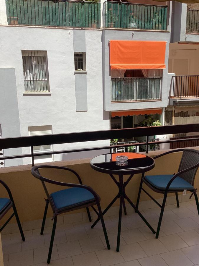 Fuengirola Puerto 2 Room & Parking Екстер'єр фото