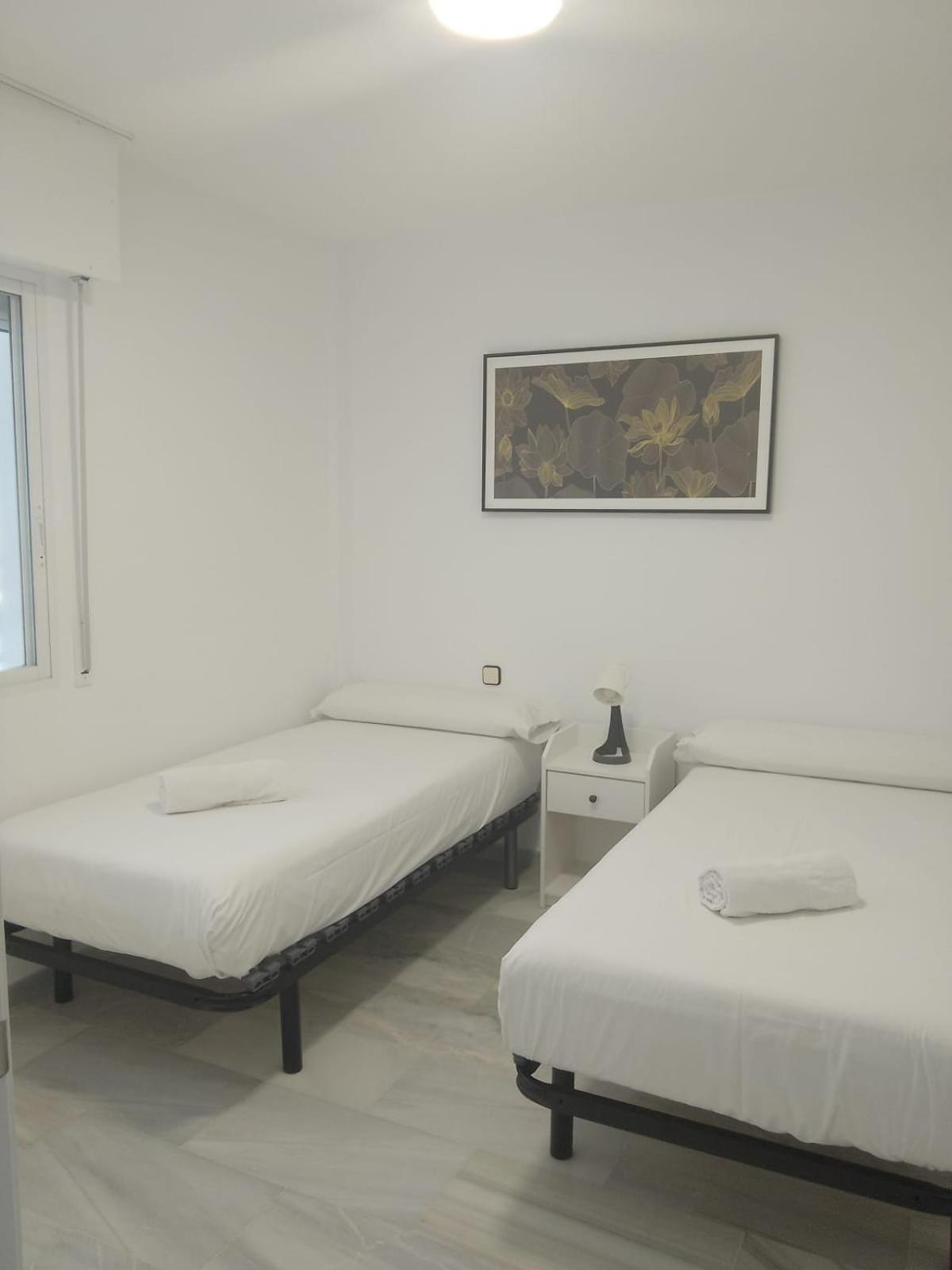 Fuengirola Puerto 2 Room & Parking Екстер'єр фото