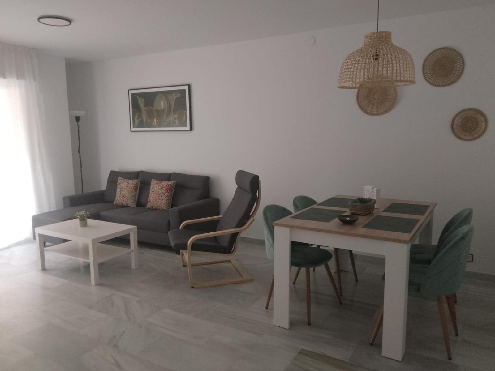 Fuengirola Puerto 2 Room & Parking Екстер'єр фото